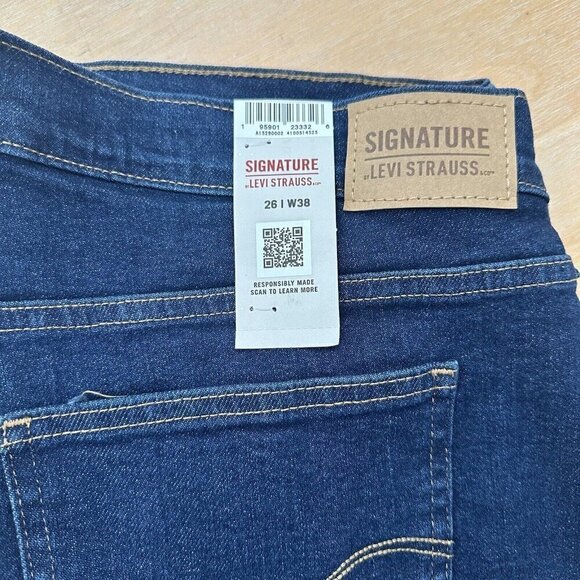 NEW Levi Signature Shorts Womens Blue Denim Fringe Stretch High Rise Sz 26 W38 - Picture 8 of 8